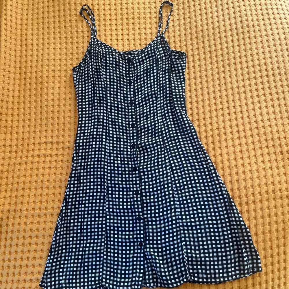 Black and white squares stappy summer mini dress. Fits like an xs.